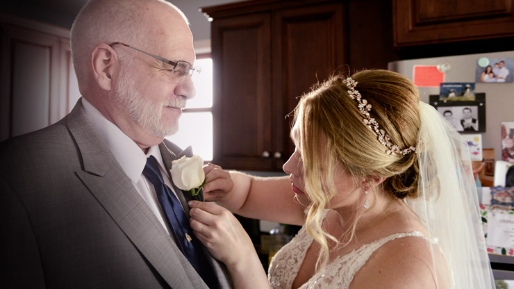 Donor Jennifer McLaughlin pictured with her father, Doug, on her wedding day.