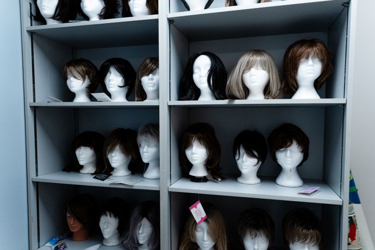 Hair styling and wigs 